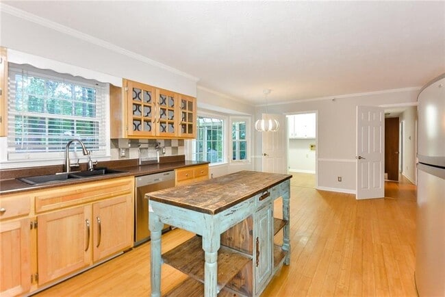 Photo - 5748 Jordanaire Pl NW