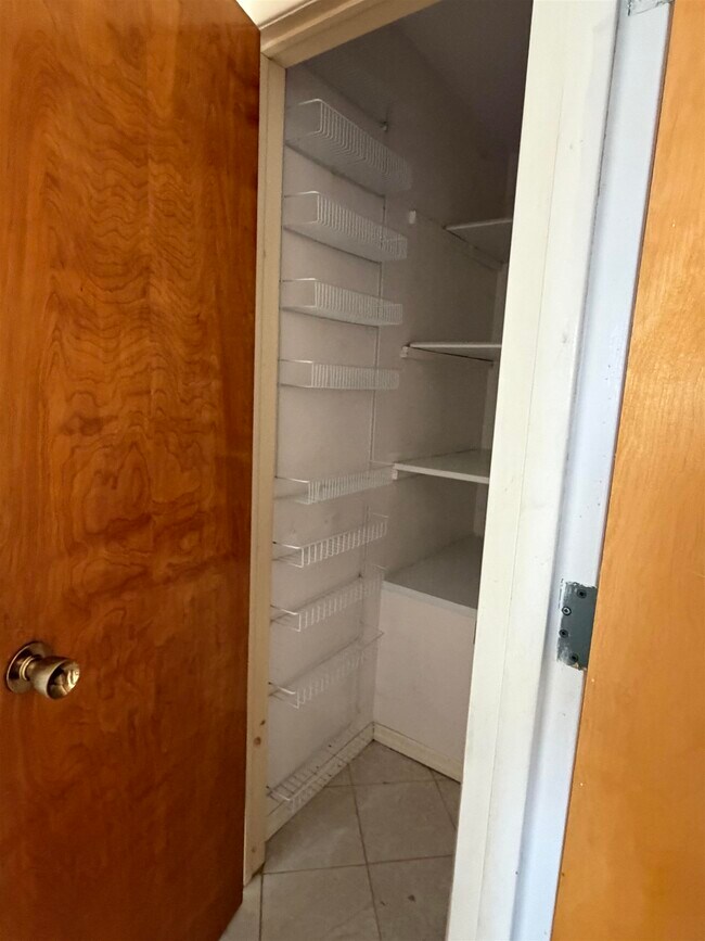 Photo - 200 Culver Ave Unit 3