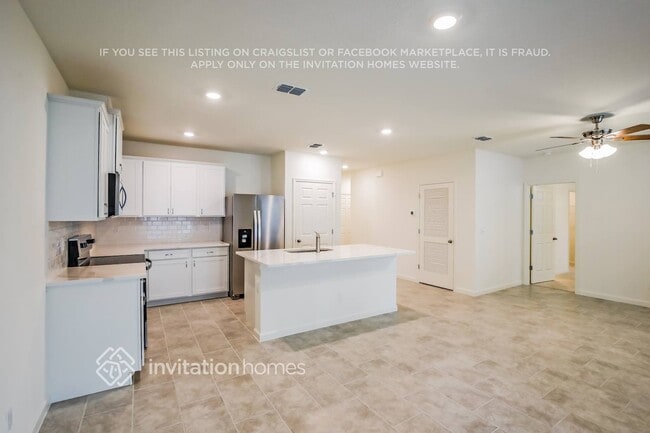 Photo - 565 Seaspray Dr