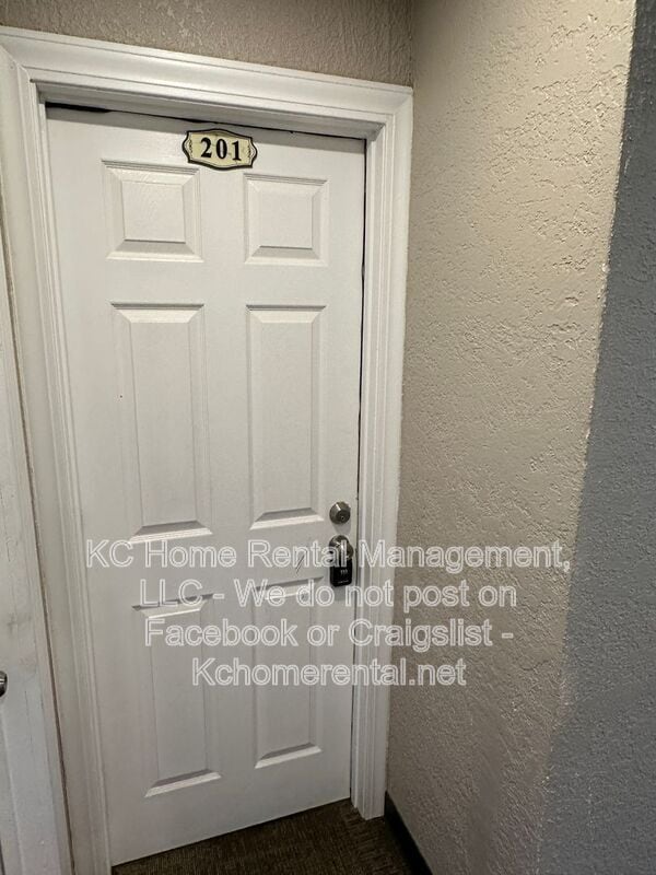 Photo - 901 N 16 St Unit #201