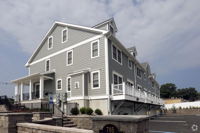 Townhomes at Summit Crossing