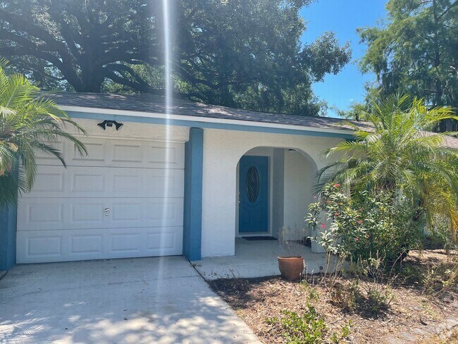 Building Photo - Charming 3 Bed / 2 Bath Home in Winter Spr...