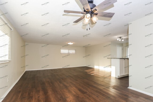 Photo - 5806 Resik Dr