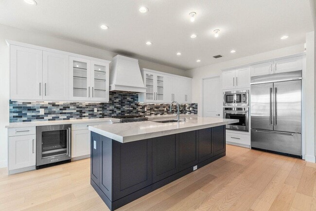 Photo - 9237 Crestview Cir