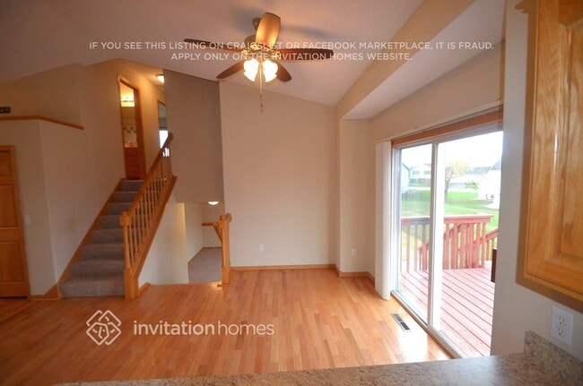 Photo - 3570 Kaiser Ct NE