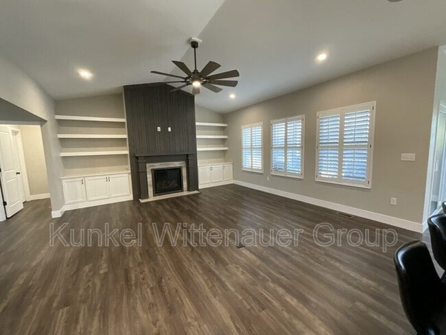 Photo - 1212 Hickory Point Dr