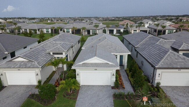 4954 Rivo Alto Cir