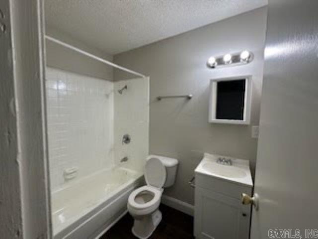Photo - 1115 S Elm St Unit 3
