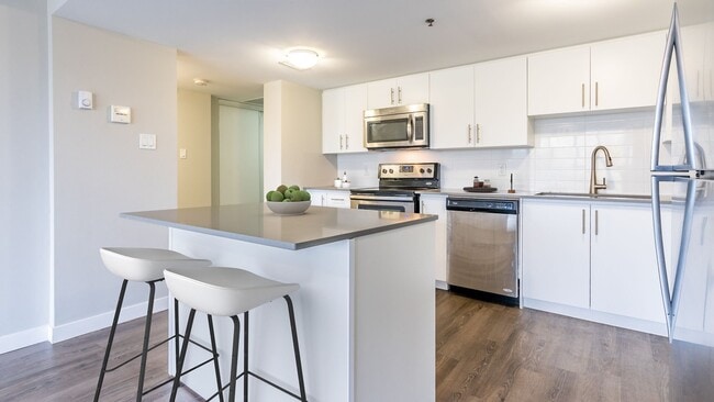 Photo - 200 Shakespeare Drive