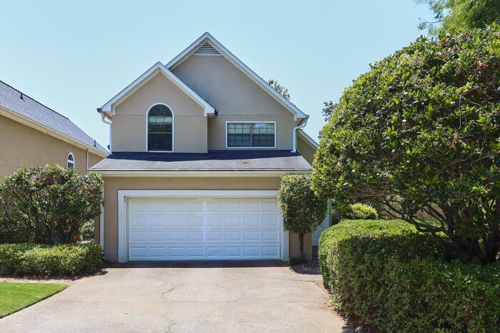 Photo - 105 Sweetwater Trce (Roswell, GA)
