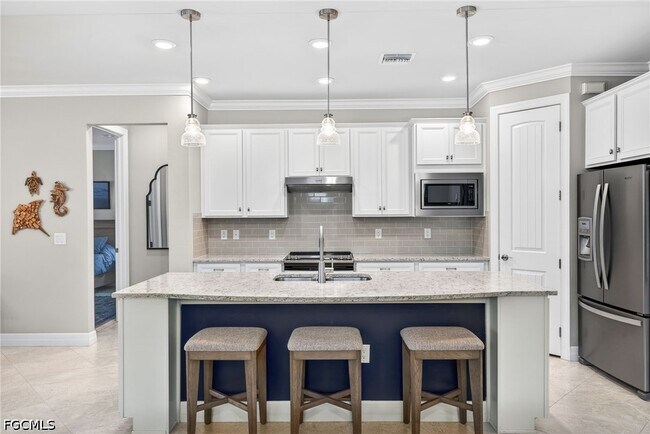 Photo - 11932 Bourke Pl