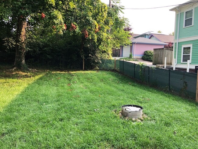 Photo - Huntington 01 Unit 1