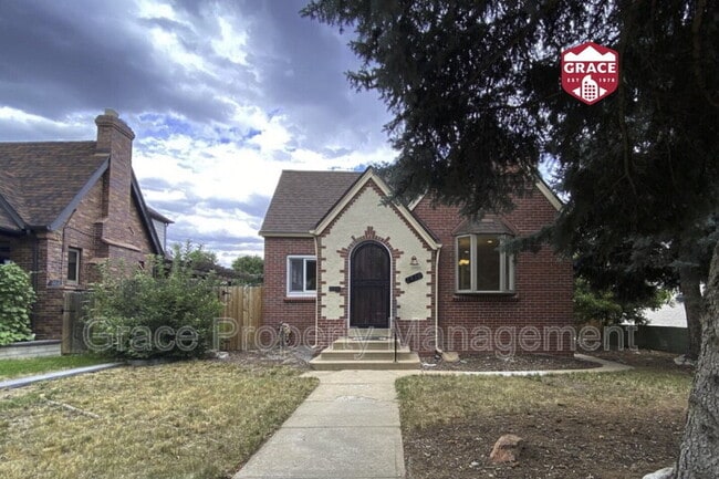 Building Photo - 1410 N Glencoe St Rental