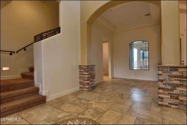 Photo - 6304 Franklin Trail Drive