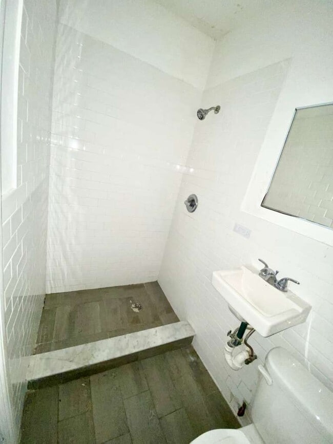 Photo - 16 Mulberry St Unit APT 3