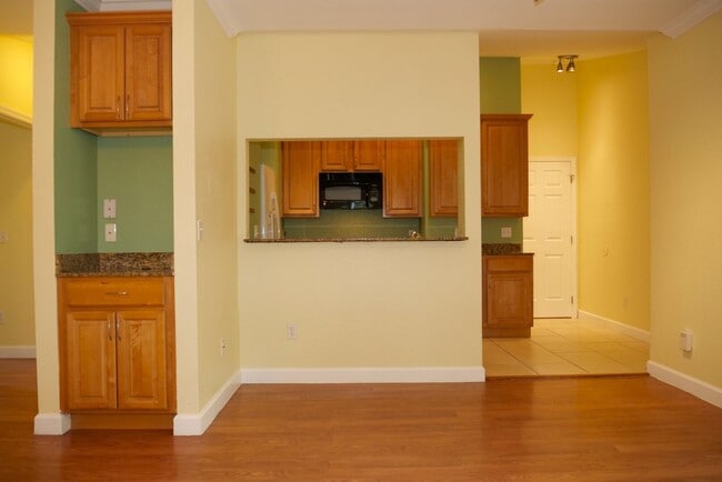 Photo - Downtown 3 bedroom townhome