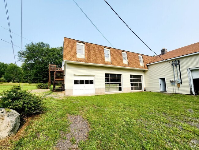 Building Photo - 520 Post Hill Rd Unit 520 Post Hill Road #202 Rental