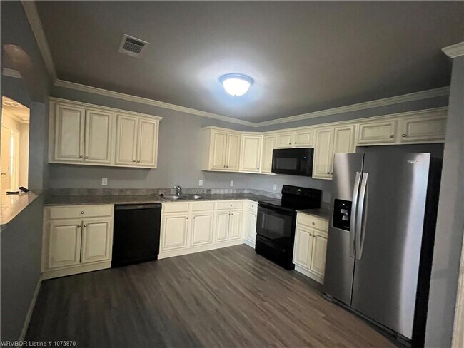 Photo - 1309 Springhill Rd