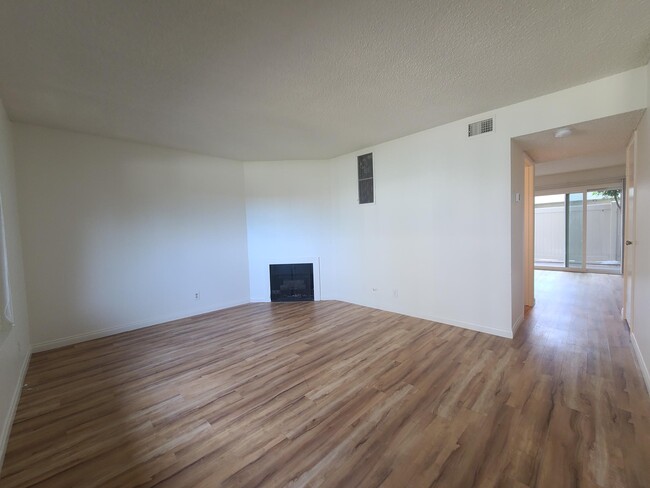 Photo - 535 Serento Cir