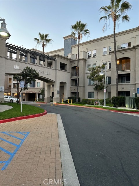 Photo - 1356 Scholarship