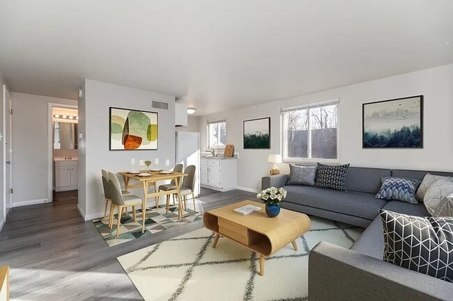 Photo - Miller Court Apartments - Security Deposit As Low As $0! LIMITED TIME 1-Month Free! Unit 688 - 1