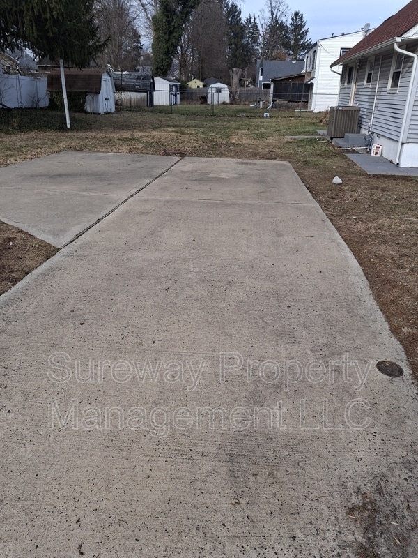 Photo - 953 Terrace Blvd