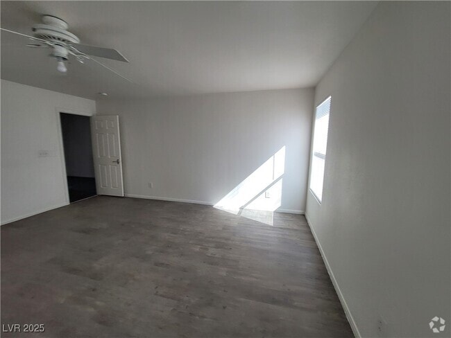 Building Photo - 10799 Flame Vine Ct Rental