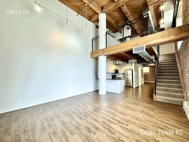 Photo - 202 W 5th St Unit 111