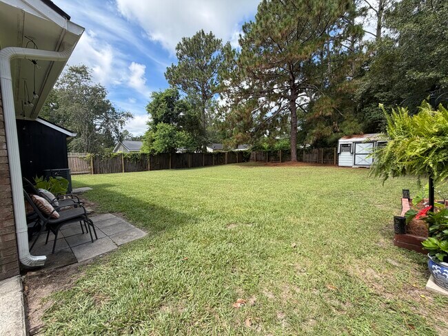 Photo - 921 Greenbriar Rd