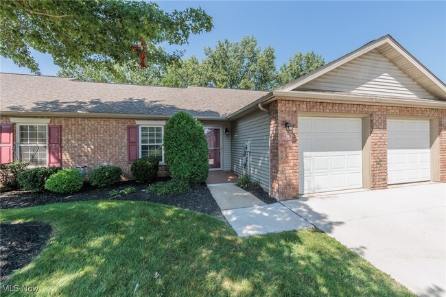 Building Photo - 1151 N Jefferson St Unit 18