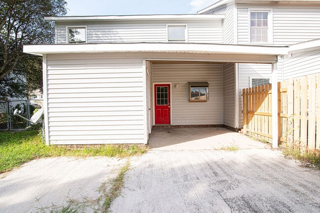 Photo - 350 W Frances St