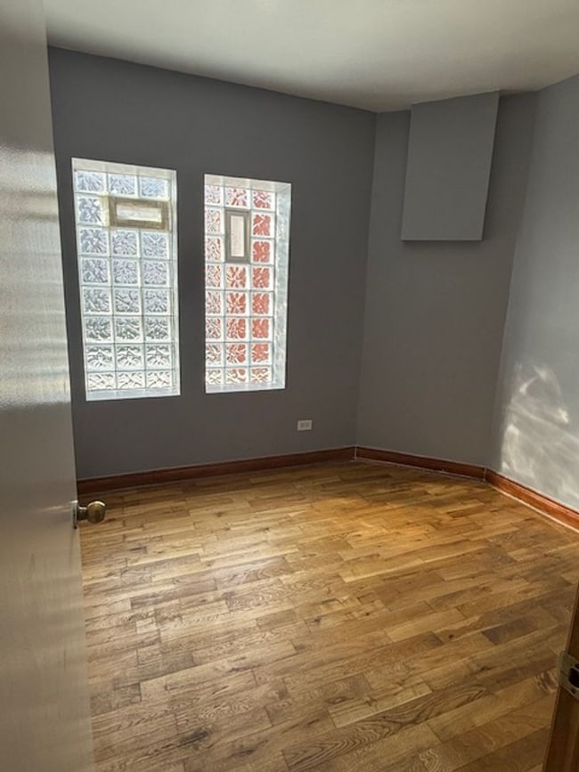 Photo - 1142 S Francisco Ave Unit 1142