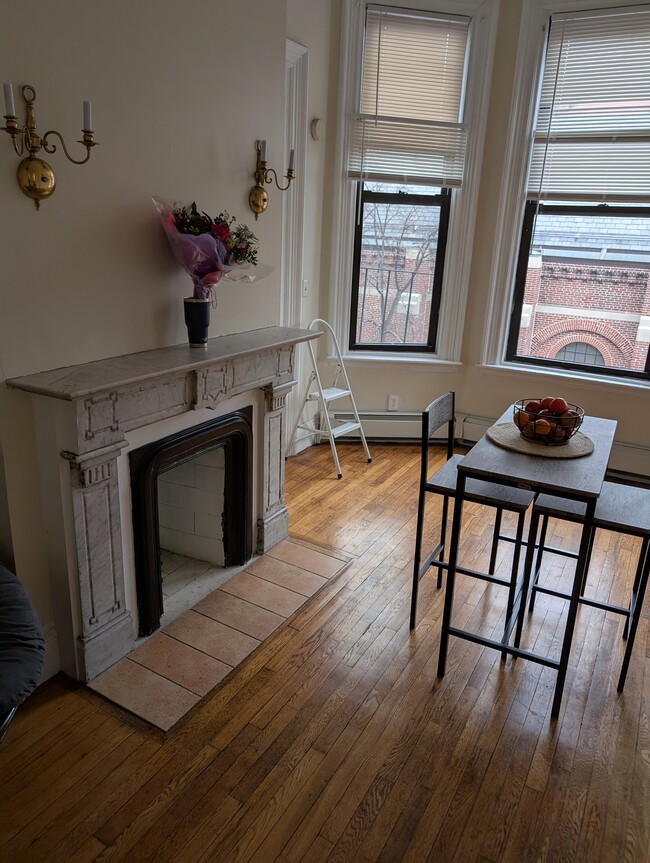 Building Photo - 433 Shawmut Ave Unit 3A Rental