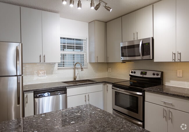 2HAB, 2BA - Cortland Cotswold