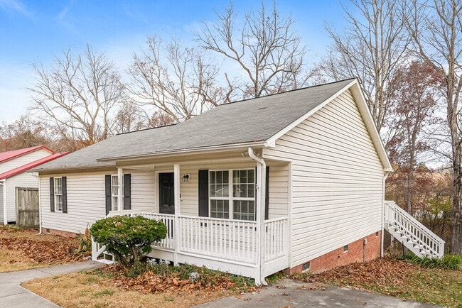 Photo - 104 James Ave