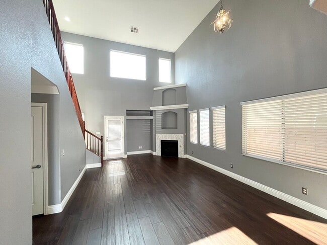 Photo - Beautiful 2 story single family house