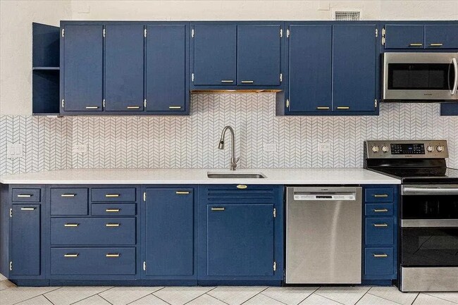 116 NW 36th St