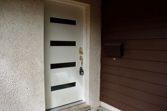 Photo - 1561 Arcadia Dr