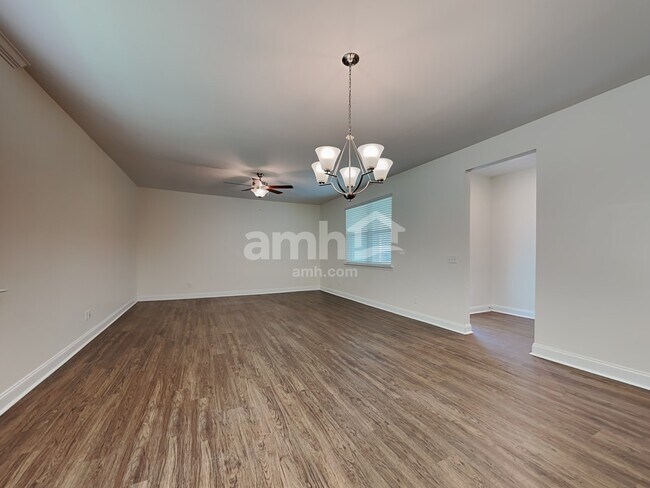 307 Dogwood Cir