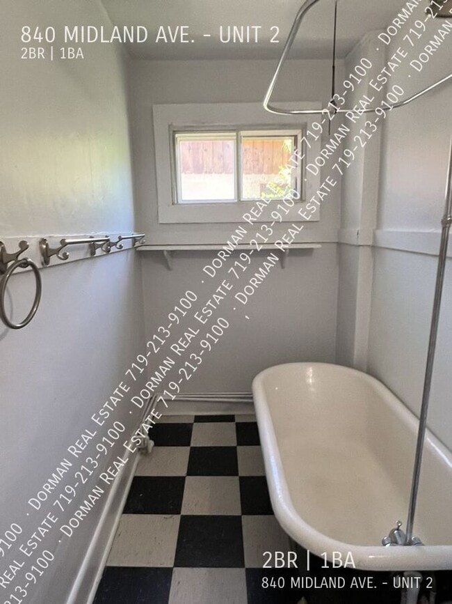 Photo - 840 Midland Ave Unit 2