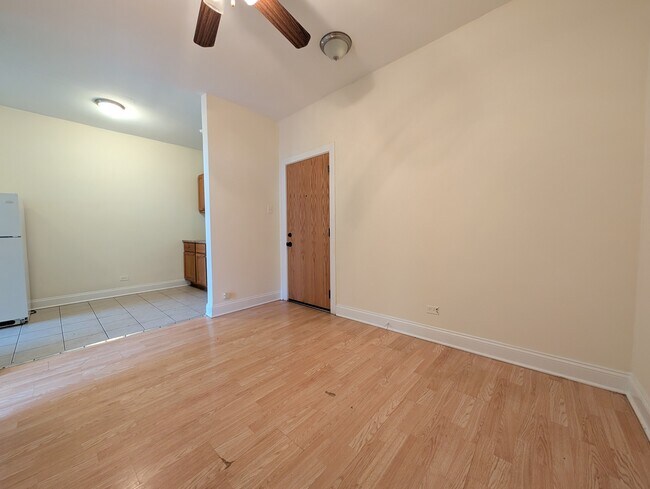 Photo - 4848 N Damen Ave Unidad 4851-203