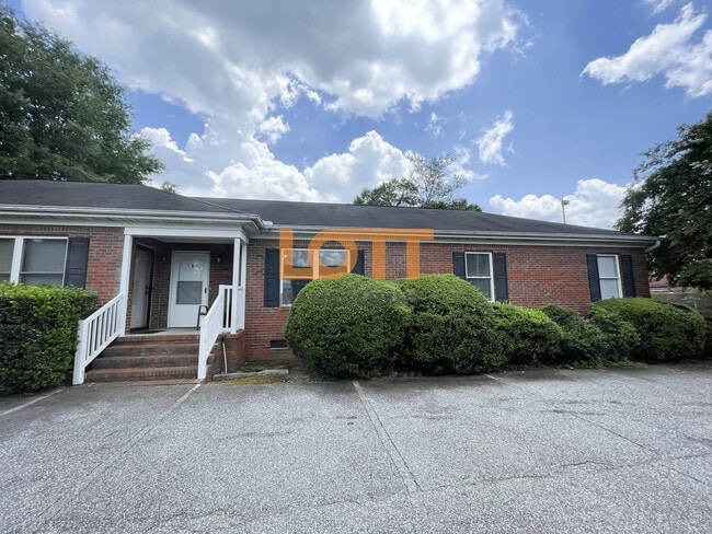 Photo - 101 Northview Dr