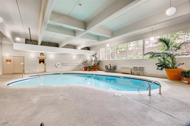 Photo - 555 E 10th Ave