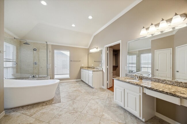 Photo - 5413 Lillian St