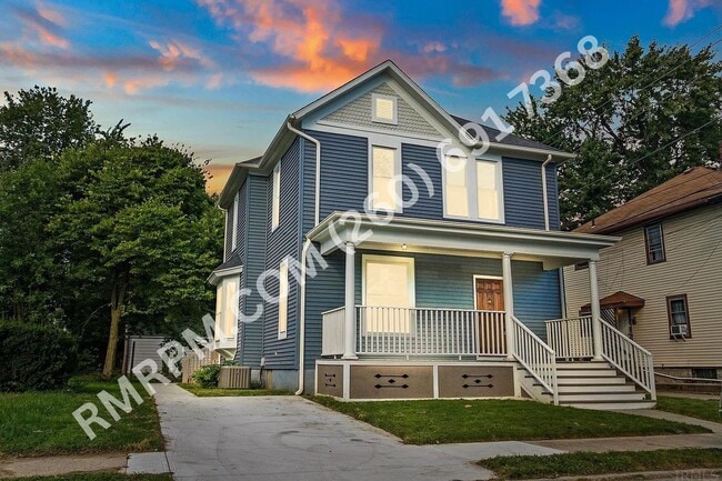 Building Photo - 1118 Rockhill St