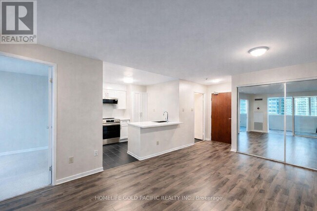 Photo - 1055 Bay St. Unité 1216