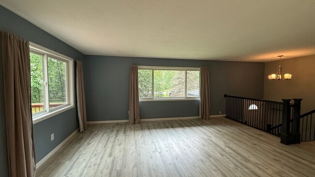 Photo - 4 Bedroom House on Large lot in Eagle River. Pet ok on approval. Available now!