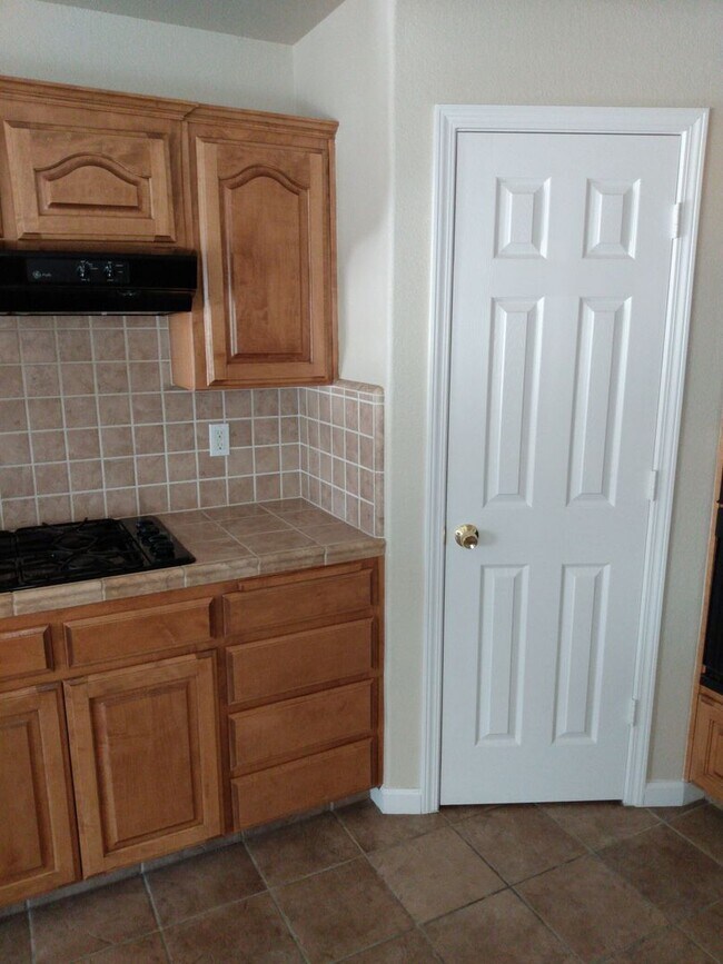Photo - Beautiful 3 bedroom, 2 bath home in a great neighborhood ready to rent!