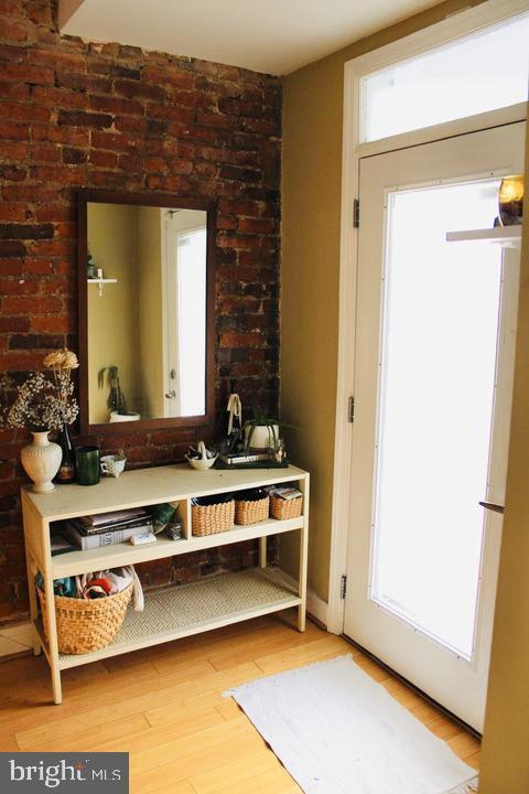 Photo - 1011 8th St NE