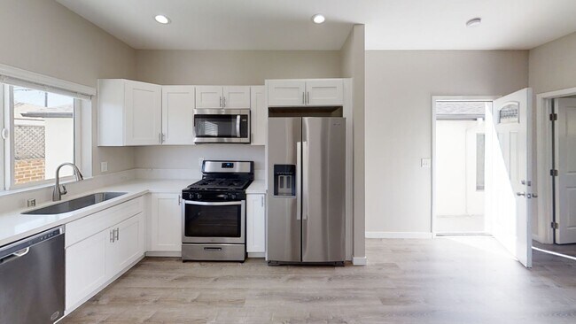 Photo - 4BD/2BA with a Balcony!